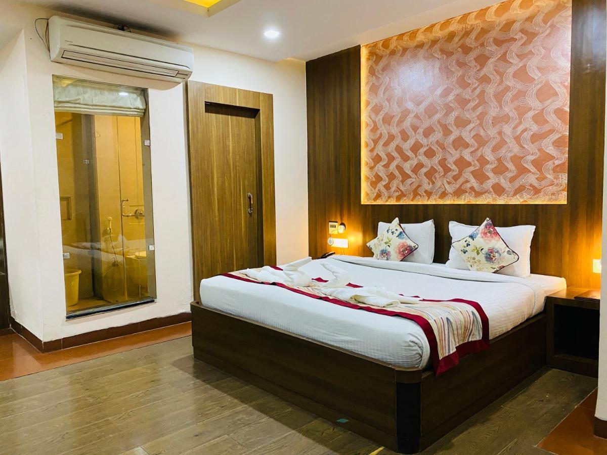 Hotel Ajay International Allahabad Exterior foto