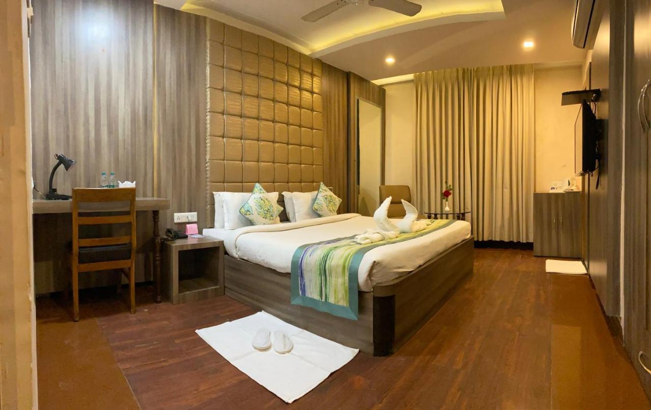 Hotel Ajay International Allahabad Exterior foto