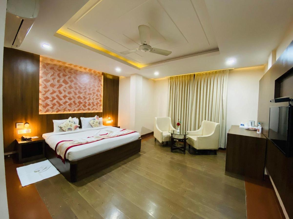 Hotel Ajay International Allahabad Exterior foto