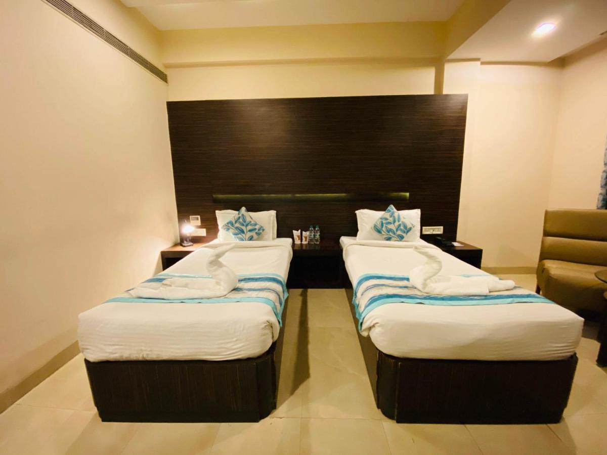 Hotel Ajay International Allahabad Exterior foto