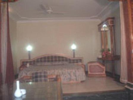 Hotel Ajay International Allahabad Habitación foto
